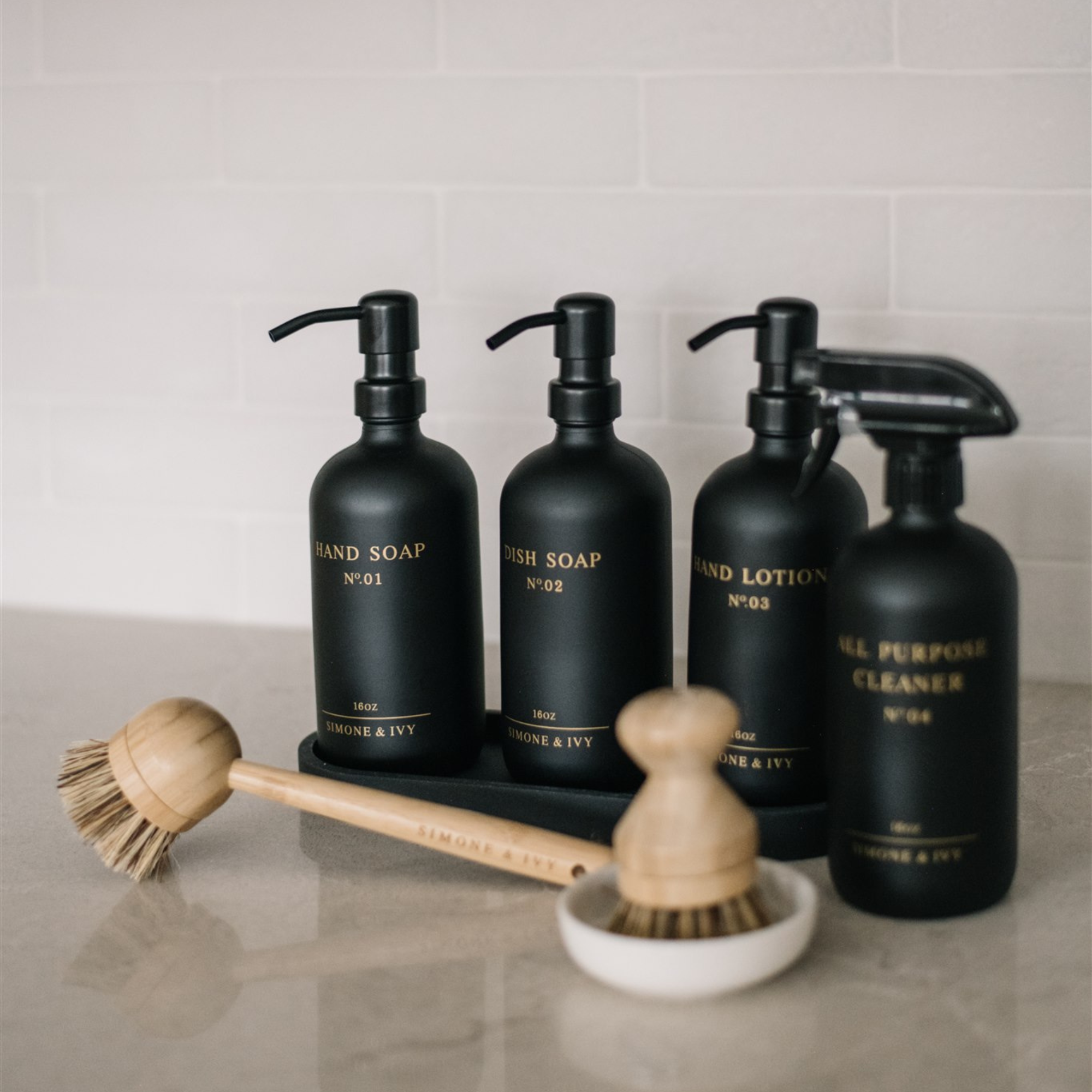 Simone & Ivy - Dish Soap Dispenser - Black